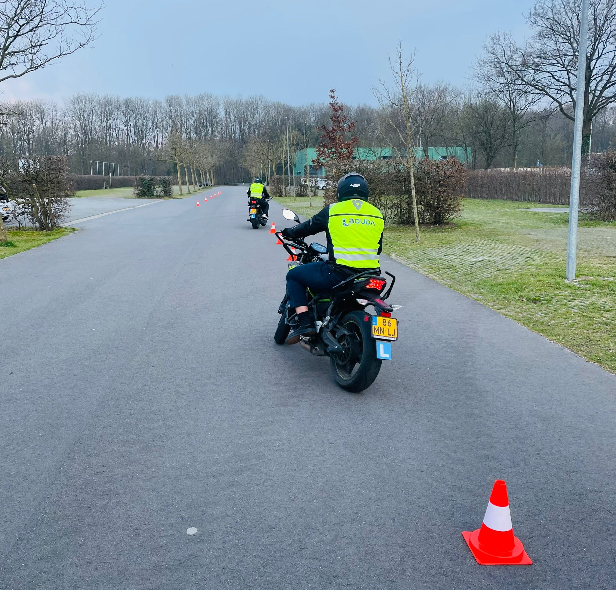 Motorrijschool Leiden ️ Motorrijlessen Leiden Bouda #1 (TIP)